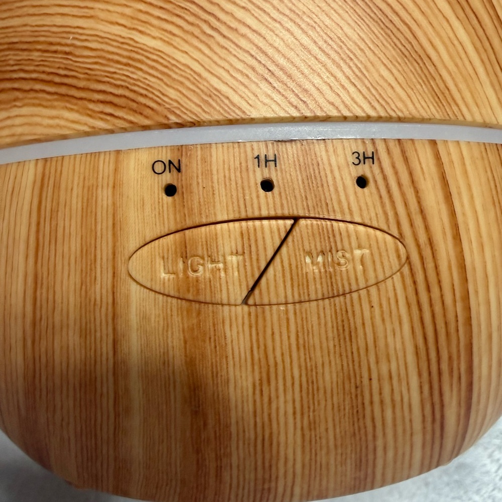 Wood Grain Essential Oil Diffuser - Picture 4 of 4